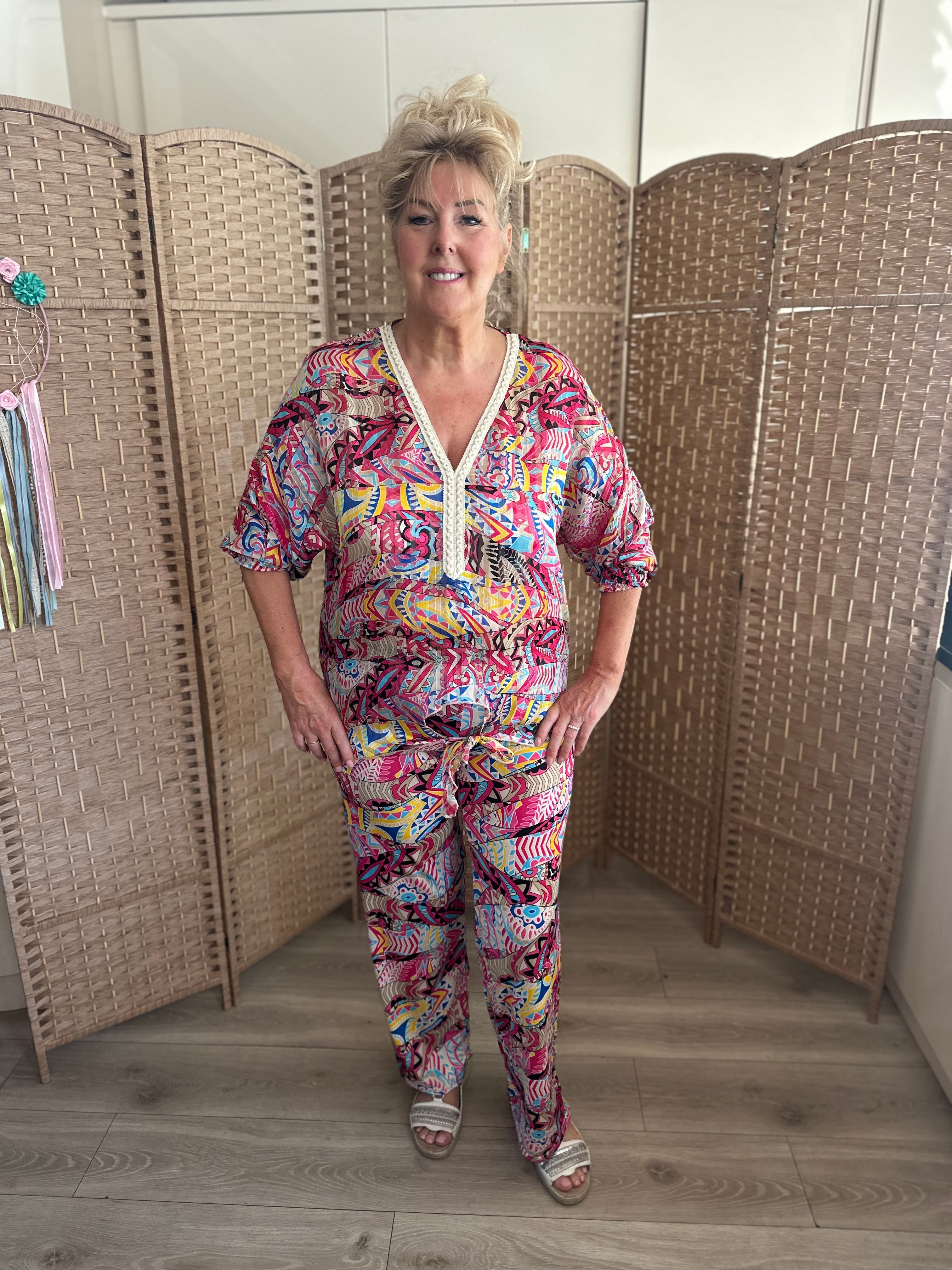 Pink Paisley Gold Thread Tie Lounge Suit