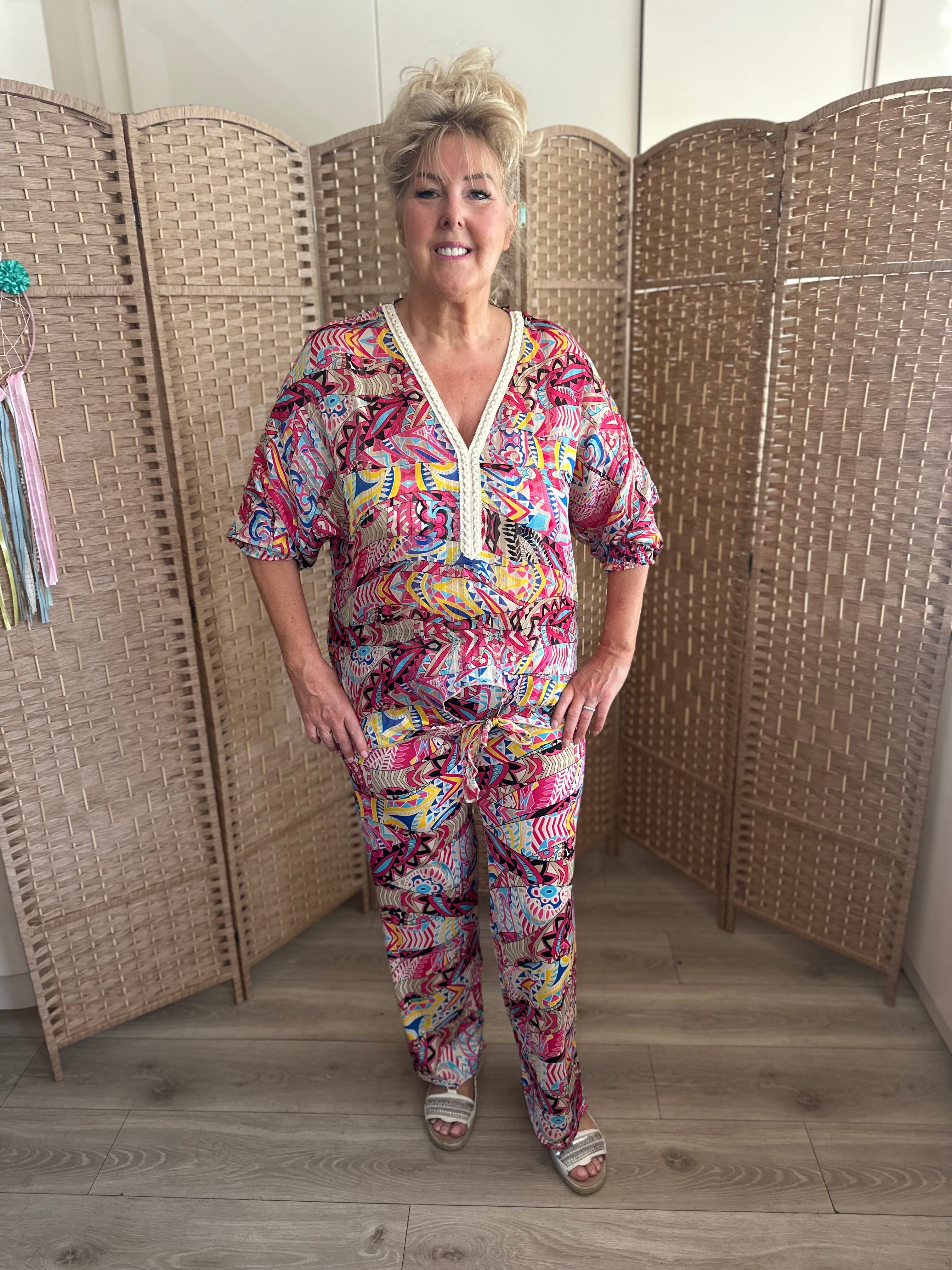 Pink Paisley Gold Thread Tie Lounge Suit